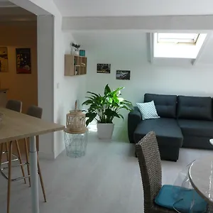 Bleu De Appartement